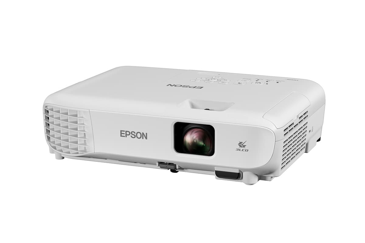 Проектор Epson EB-E12 — вид три четверти