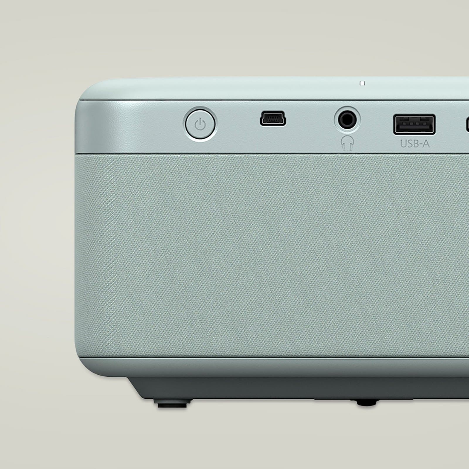 Проектор Epson EF-21G — панель разъёмов